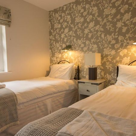 Peveril Cottage - Darwin Lake Holiday Village Матлок Екстер'єр фото