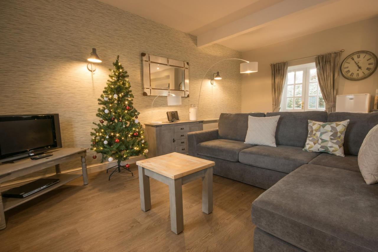 Peveril Cottage - Darwin Lake Holiday Village Матлок Екстер'єр фото